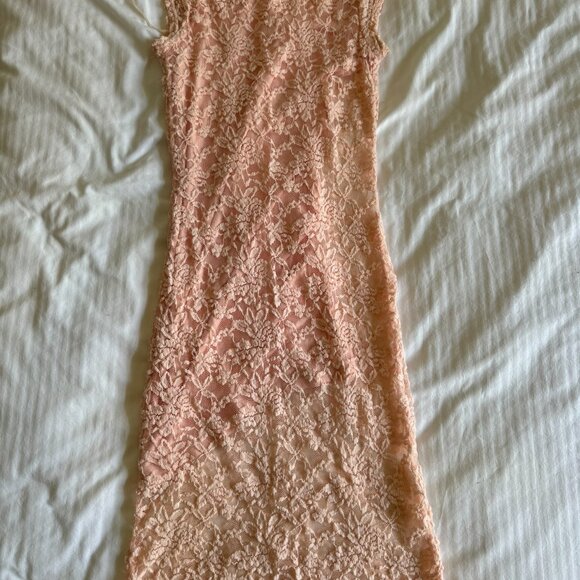 GUC Suzy Shier Pink Lace Floral Fitted Dress - Picture 3 of 4